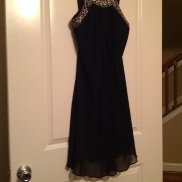 BLACK COCKTAIL DRESS WITH BEADED BODICE STRAPS - Picture 3 of 4